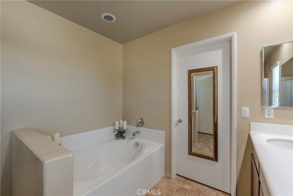 13579 Granite Peak Property Photo 20