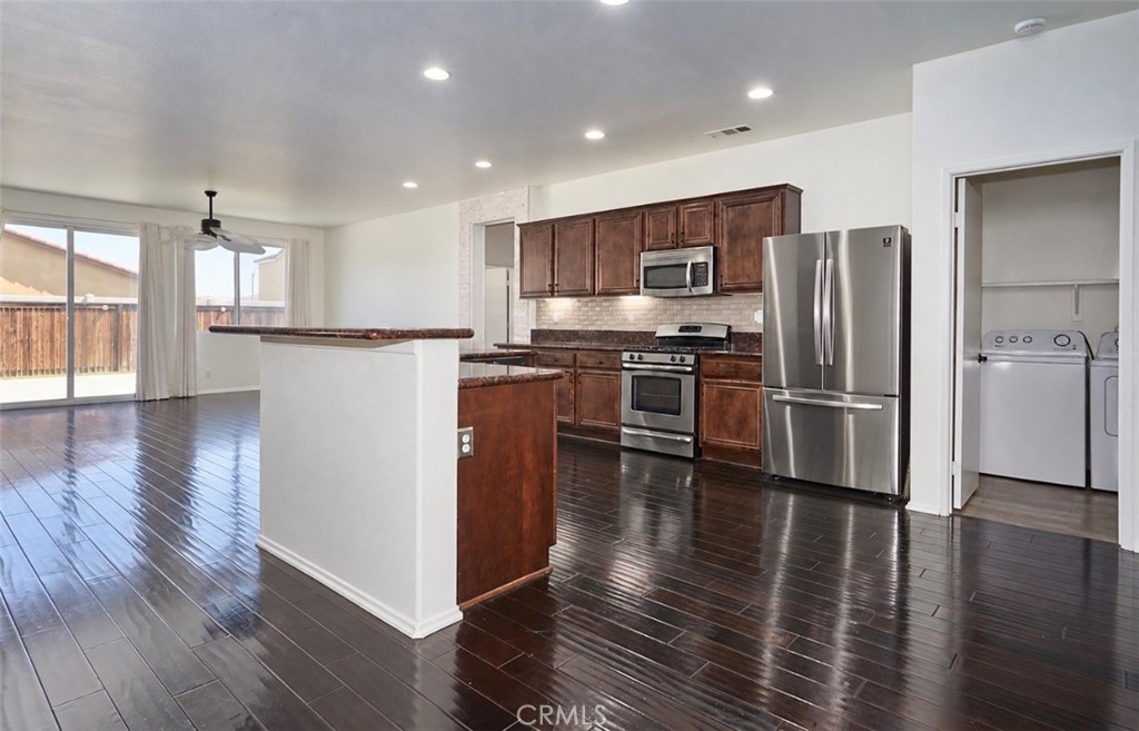 10645 Palomino Avenue Property Photo 7