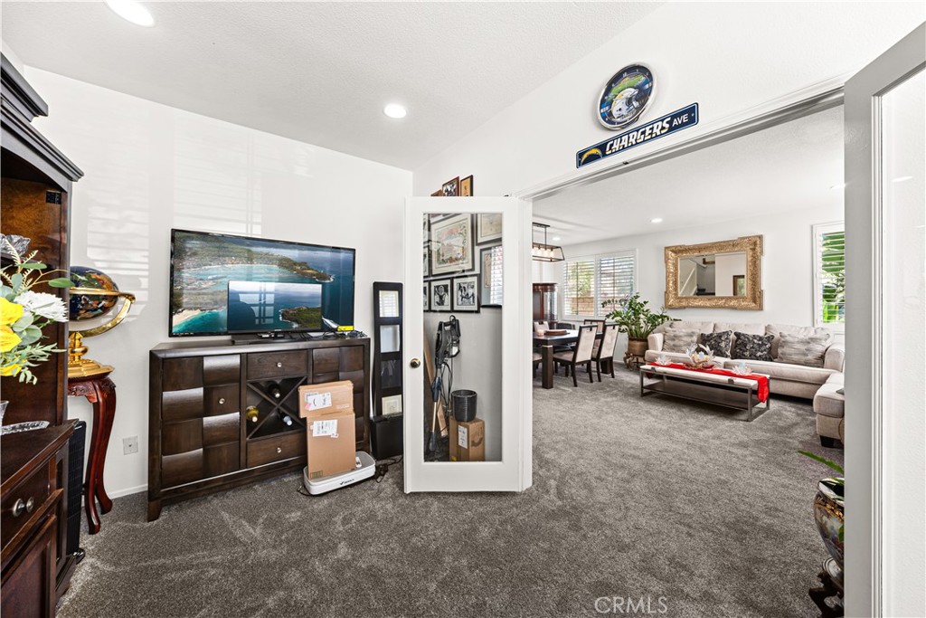 9476 Glenaire Court Property Photo 7
