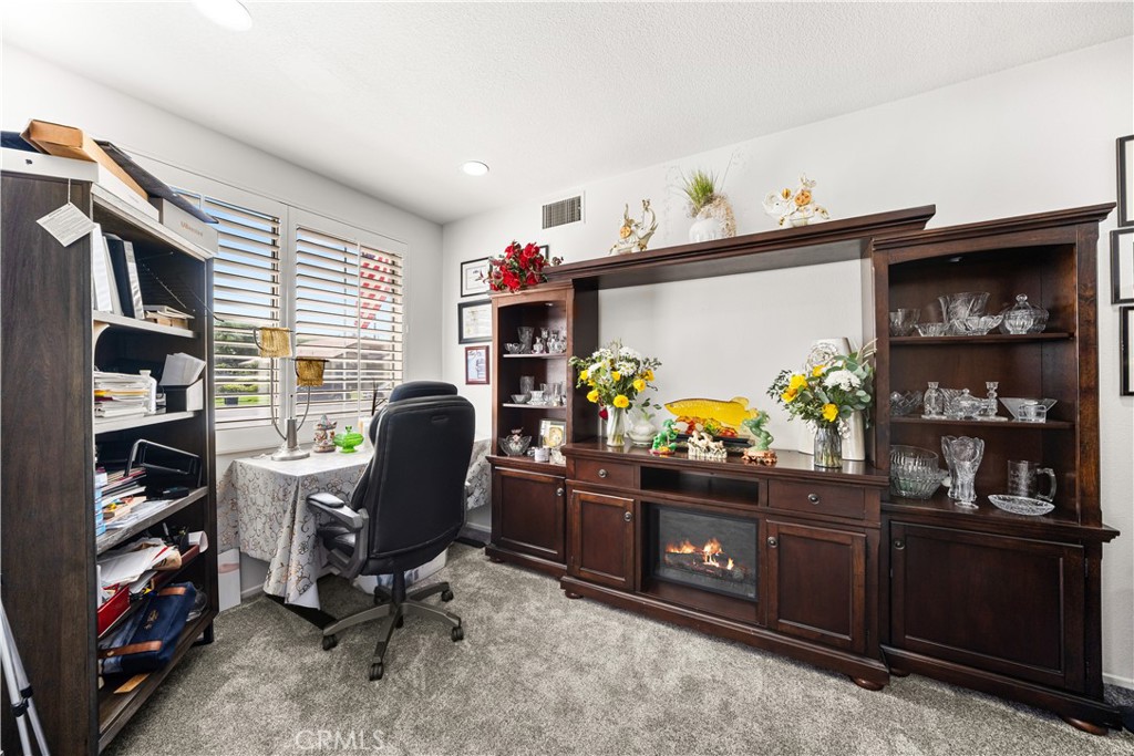 9476 Glenaire Court Property Photo 8