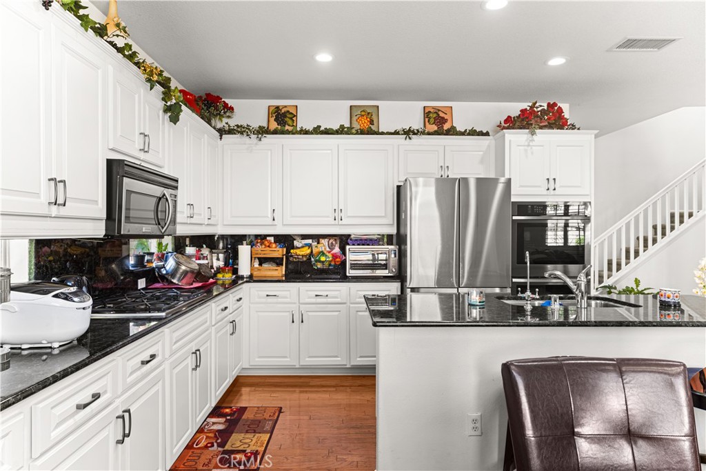 9476 Glenaire Court Property Photo 13