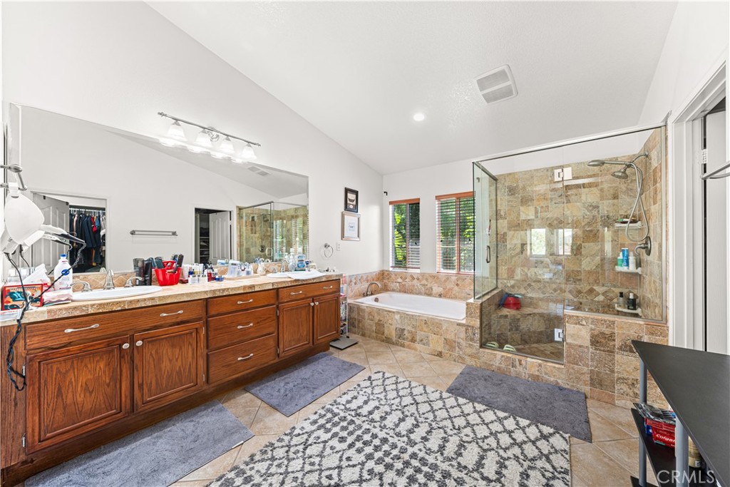 9476 Glenaire Court Property Photo 25