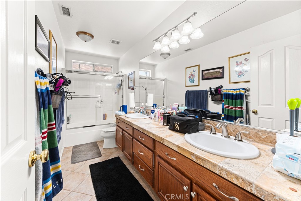 9476 Glenaire Court Property Photo 30