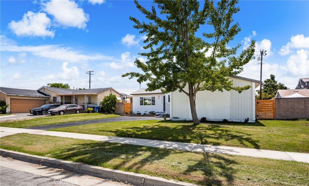 17722 E Benbow Street Property Photo 6