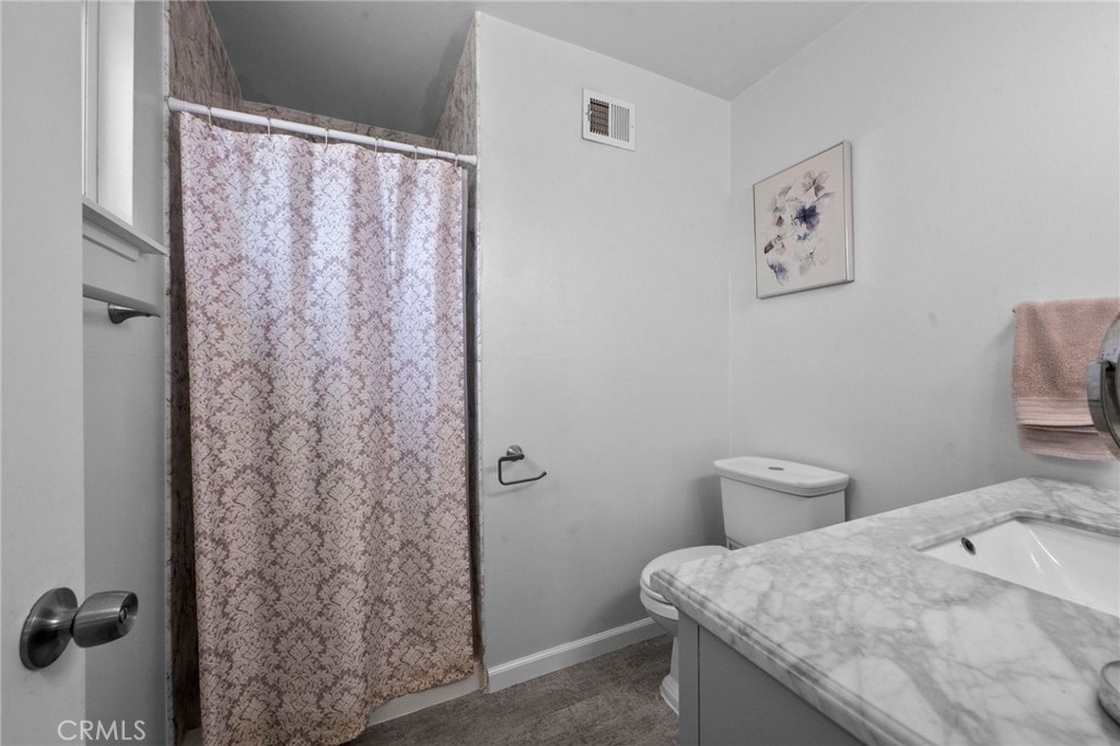 1335 W 4th Street Property Photo 14