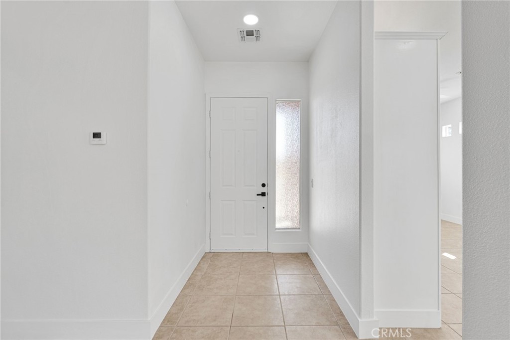 65132 Rolling Hills Property Photo 5