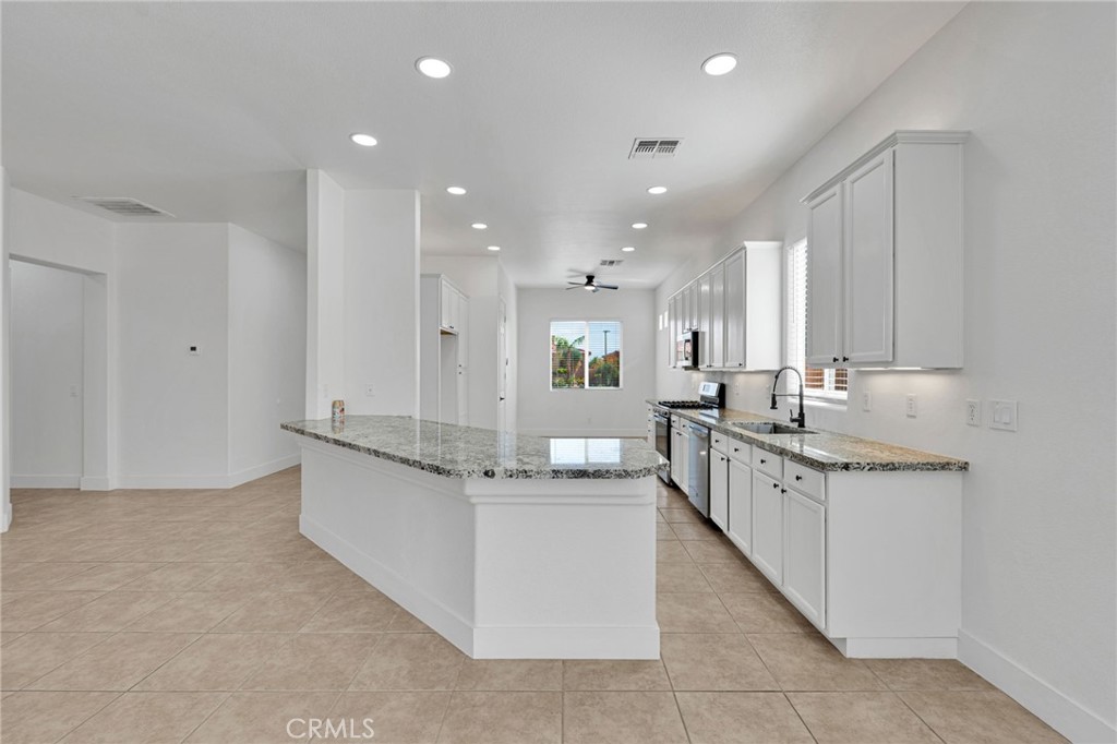65132 Rolling Hills Property Photo 6
