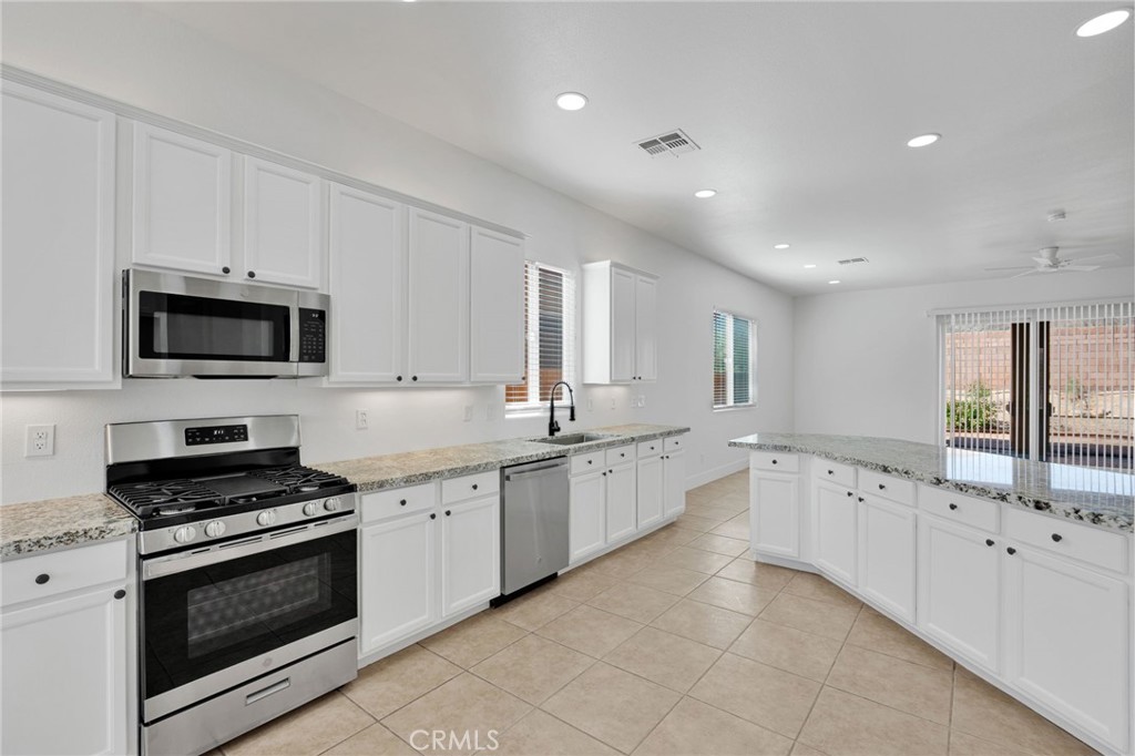 65132 Rolling Hills Property Photo 12