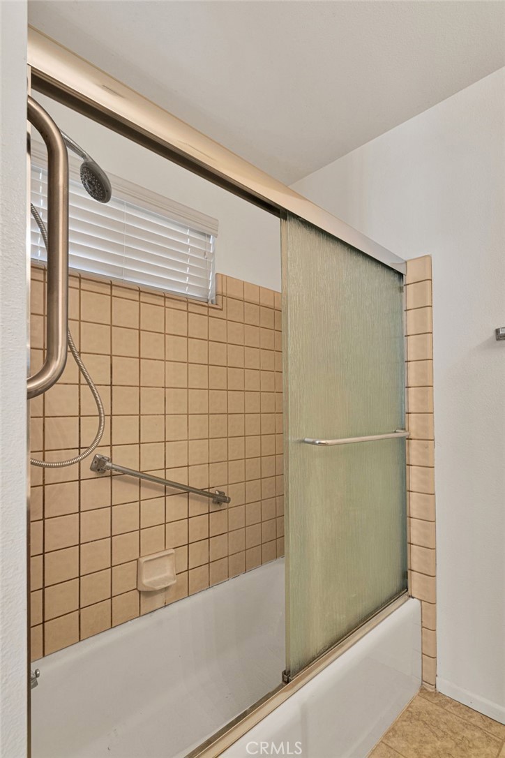 19237 Elm Drive Property Photo 10