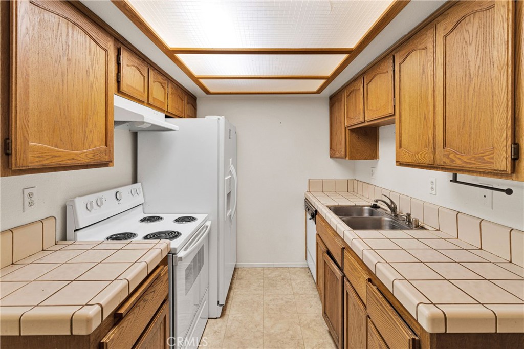 19237 Elm Drive Property Photo 28