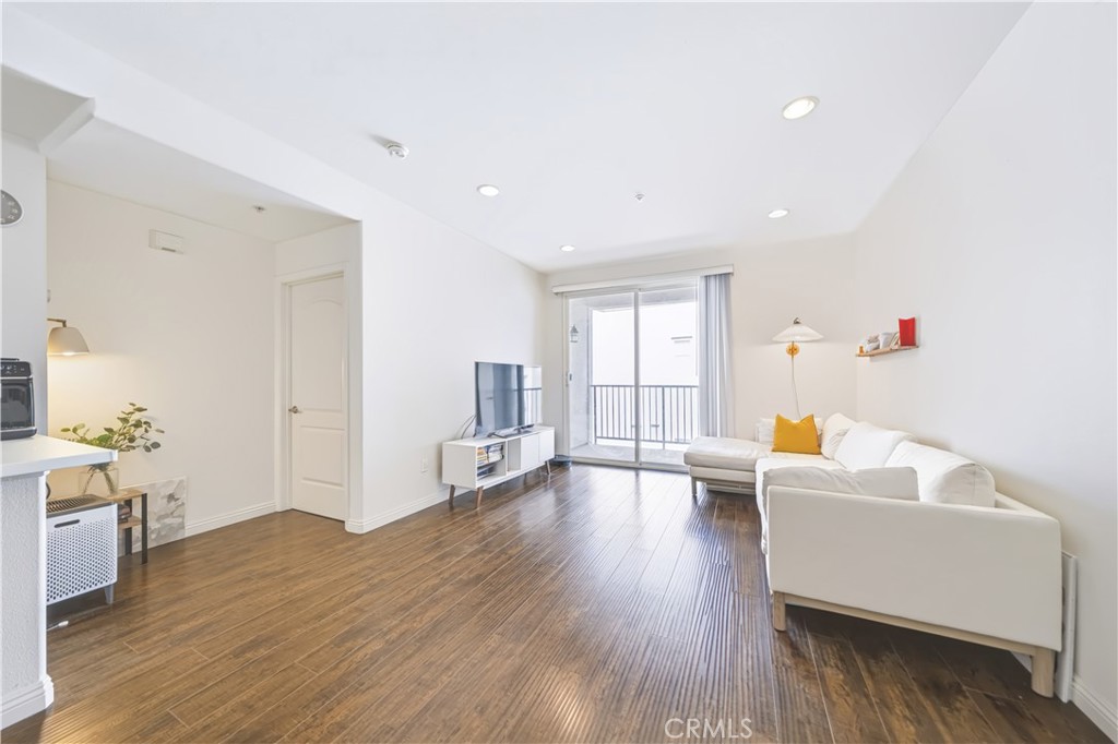 360 W Avenue 26 Property Photo 3
