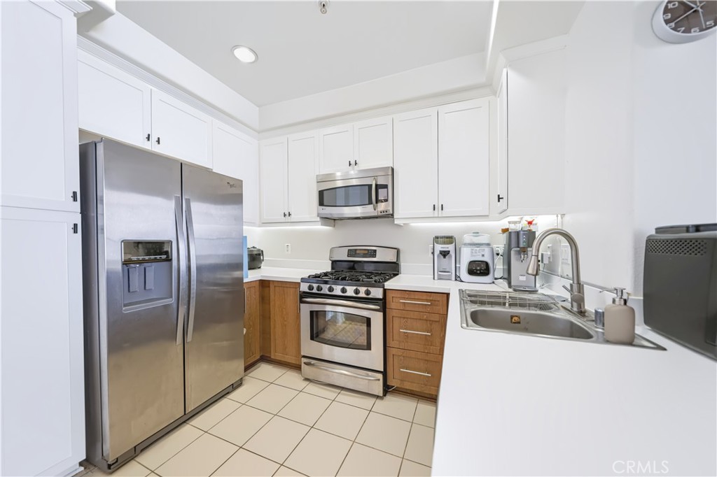 360 W Avenue 26 Property Photo 8