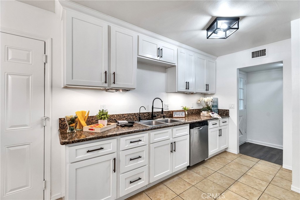 9160 Garden Street Property Photo 4