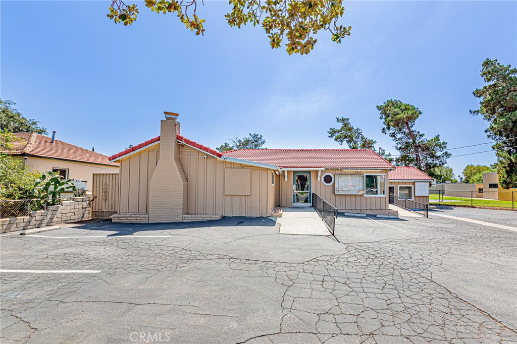 5430 Arlington Avenue Property Photo 4