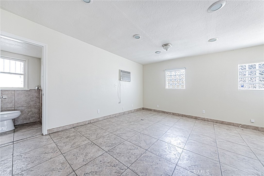 5430 Arlington Avenue Property Photo 21