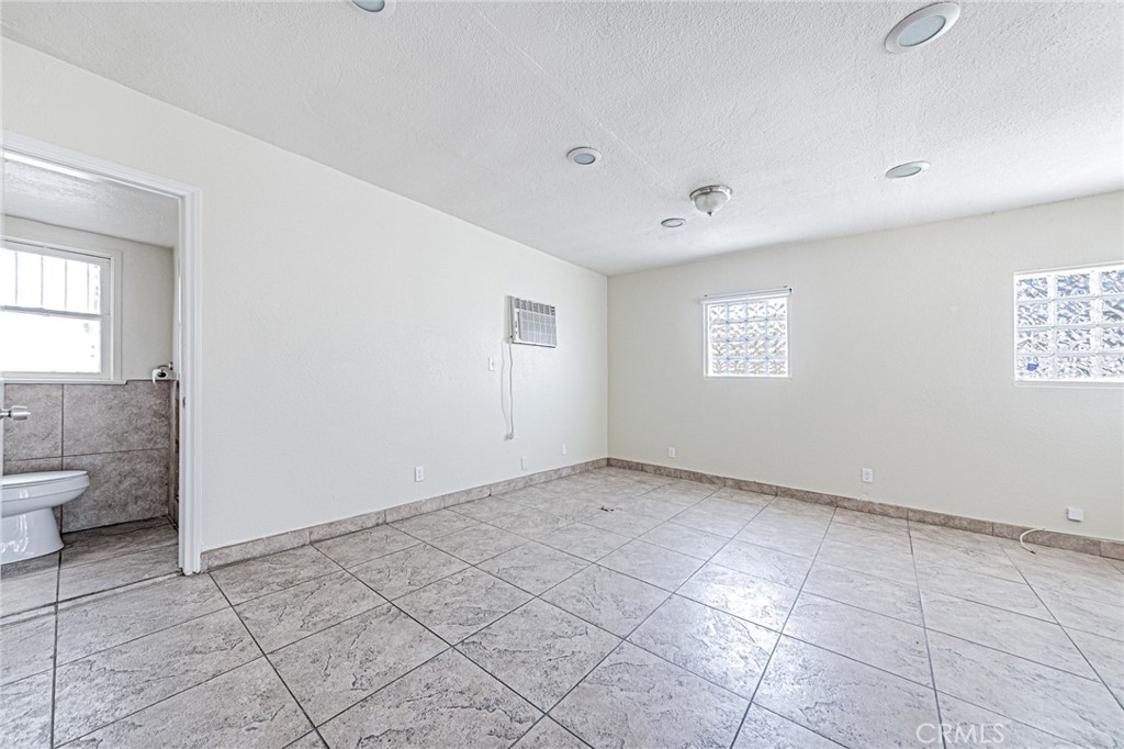 5430 Arlington Avenue Property Photo 21