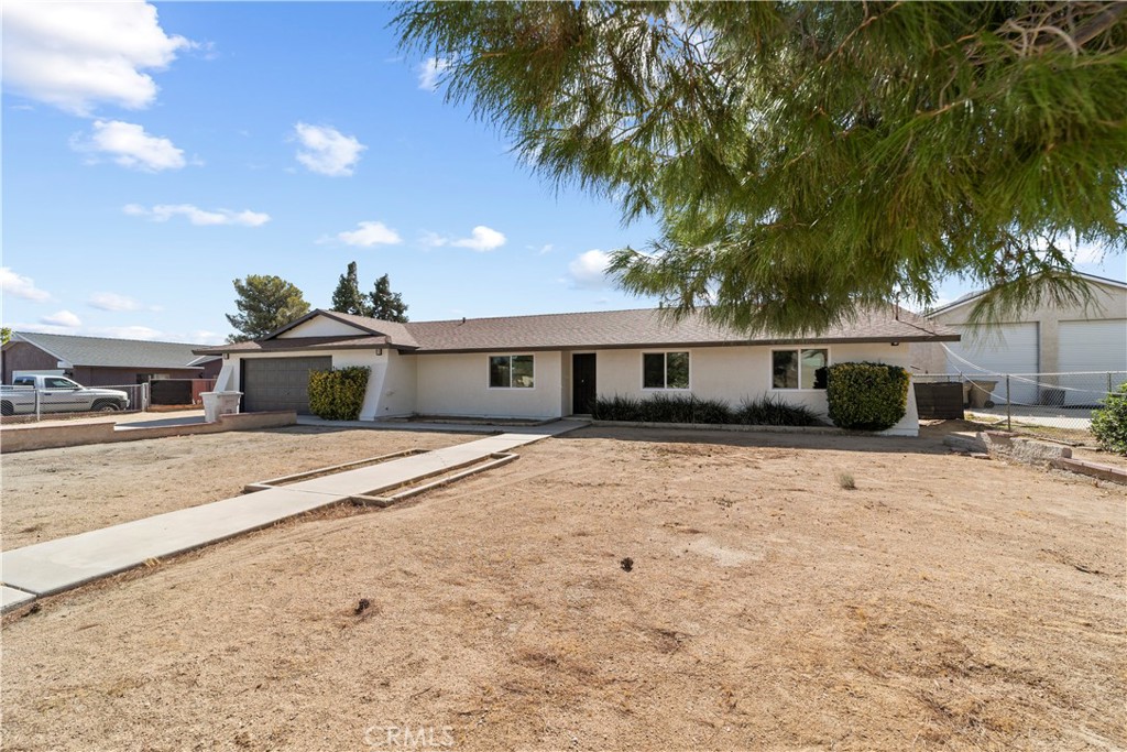 16849 Mission Property Photo 4