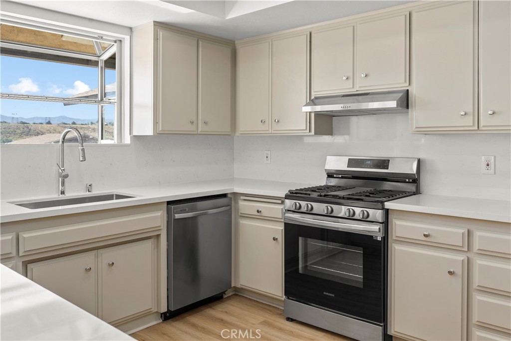 16849 Mission Property Photo 17