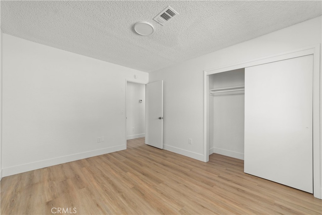 16849 Mission Property Photo 20