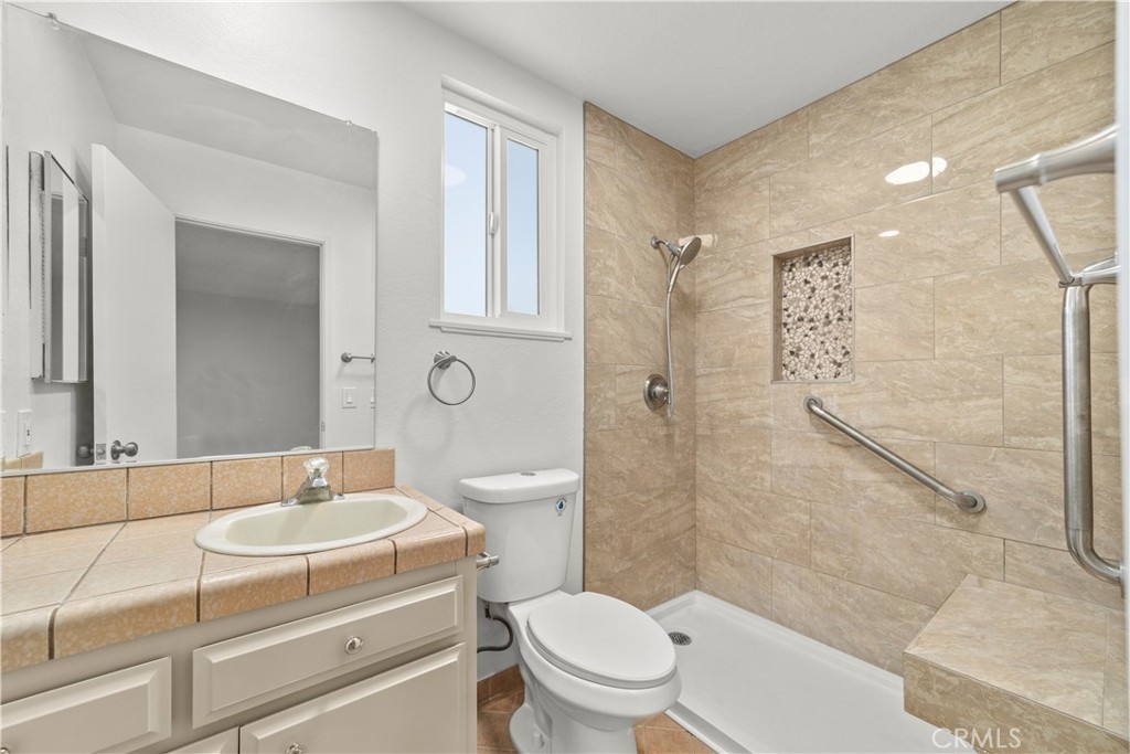 16849 Mission Property Photo 30