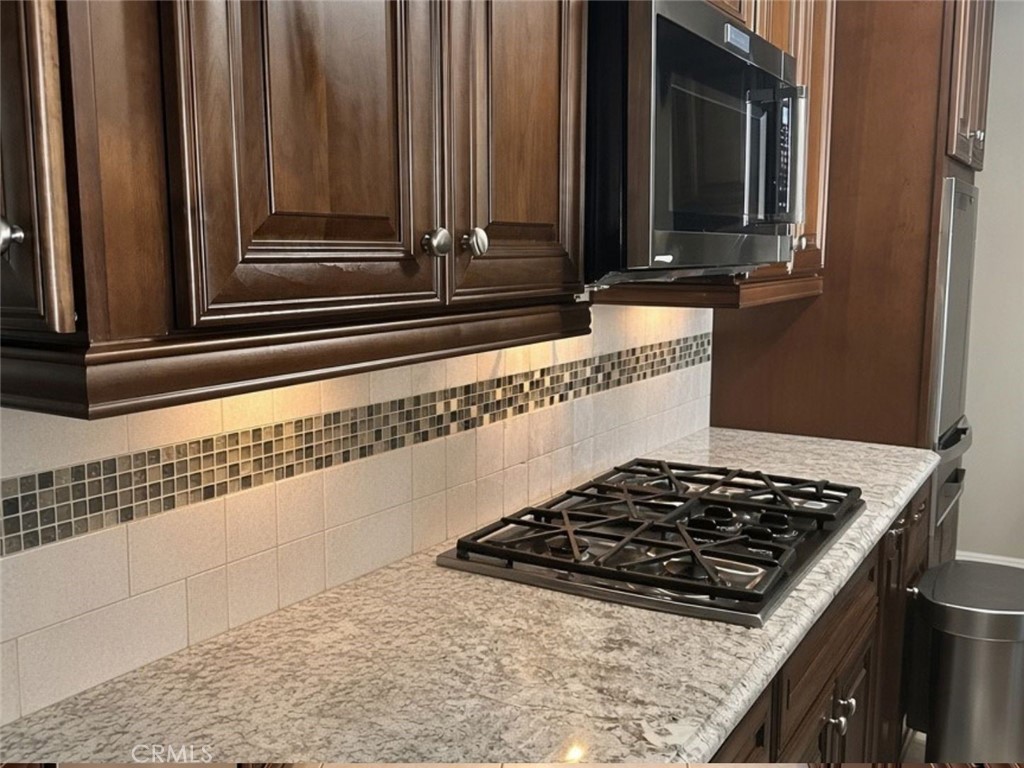 16034 Hawthorne Property Photo 3