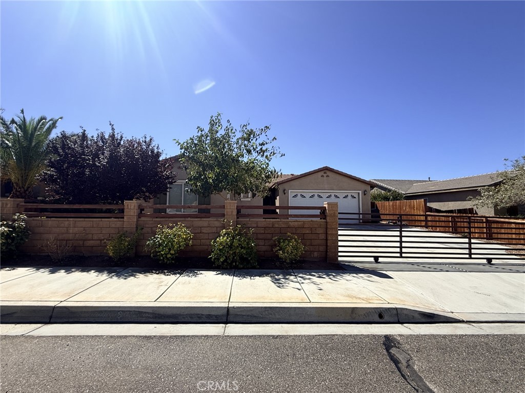 11931 Cove Court Property Photo 2
