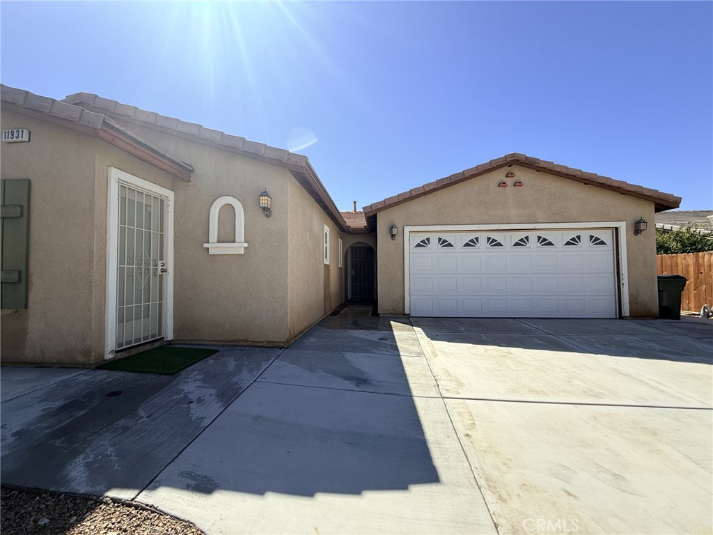 11931 Cove Court Property Photo 4