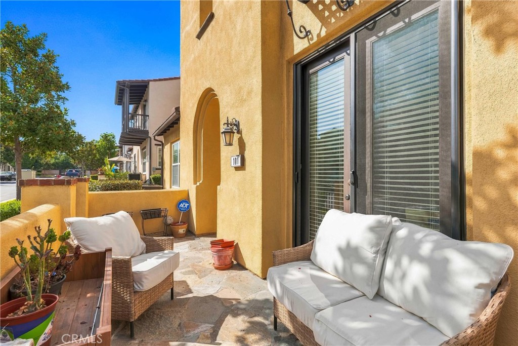 4304 Owens 101 Property Photo 5