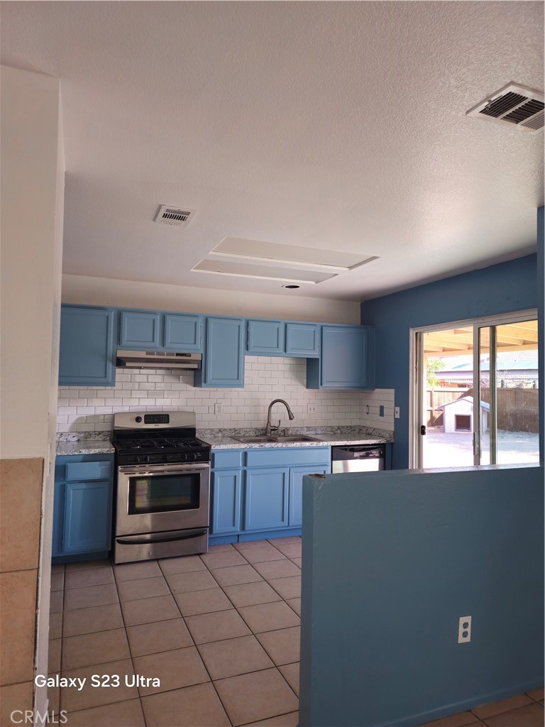 15333 Ross Property Photo 9