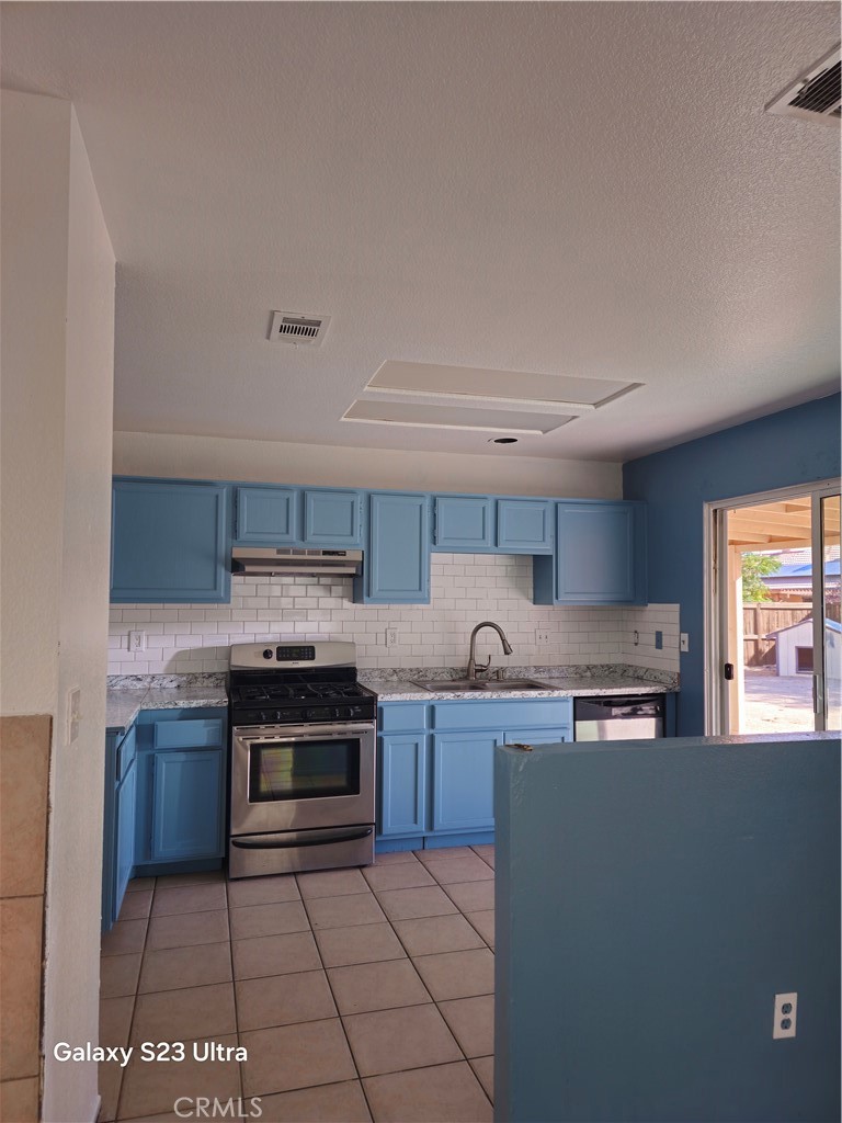 15333 Ross Property Photo 10