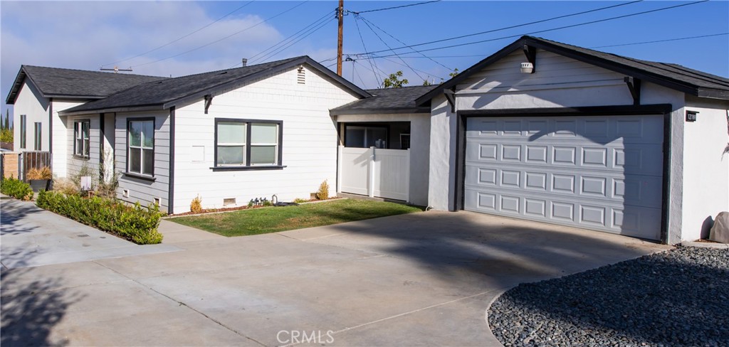 12188 Douglas Property Photo 1
