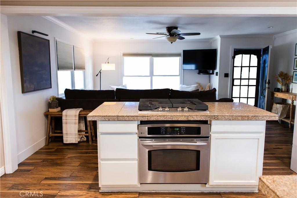 12188 Douglas Property Photo 10