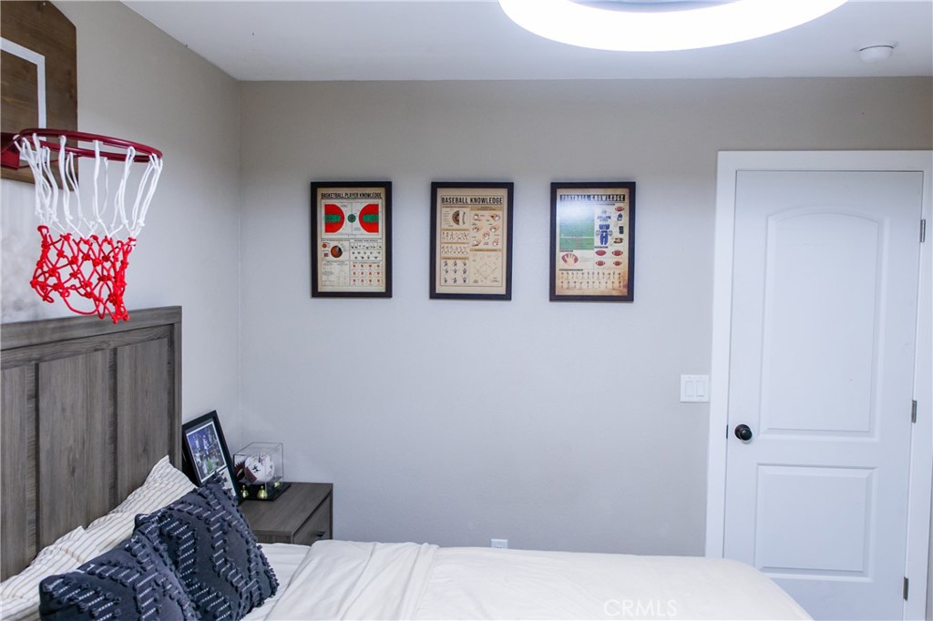 12188 Douglas Property Photo 25
