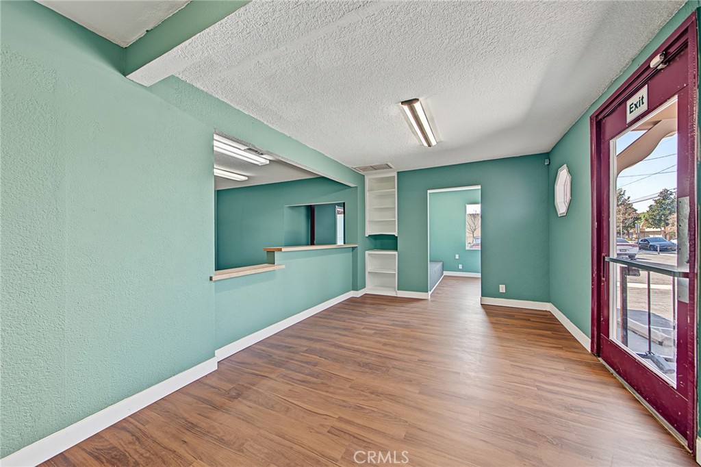 5430 Arlington Avenue Property Photo 2