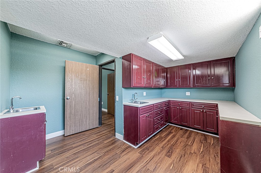 5430 Arlington Avenue Property Photo 10