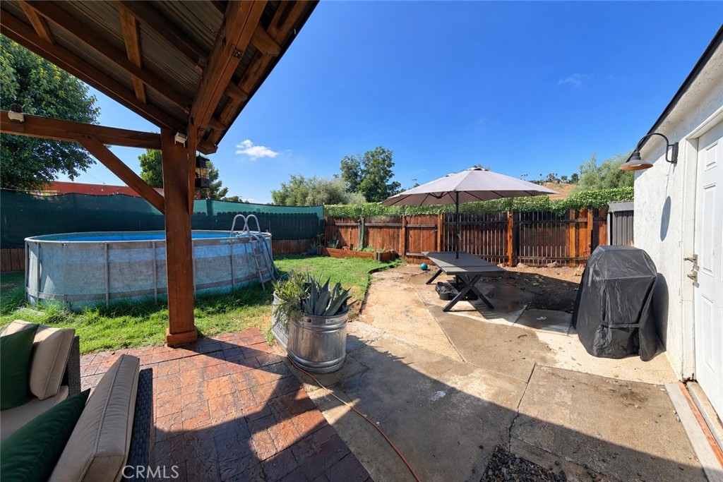 3898 N Mountain View Property Photo 13