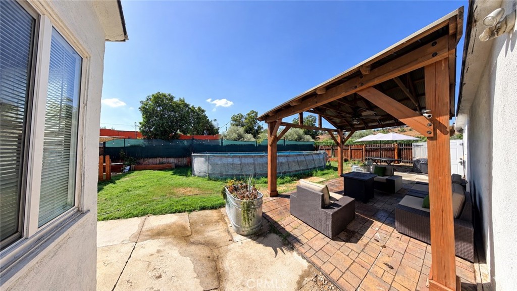 3898 N Mountain View Property Photo 14