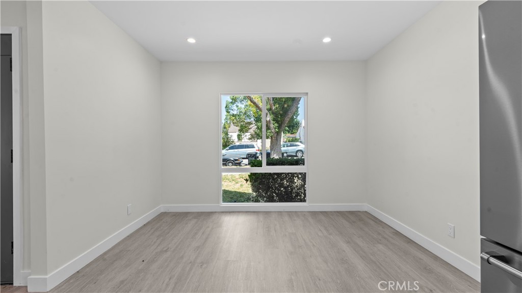 1230 Spazier Avenue Property Photo 11