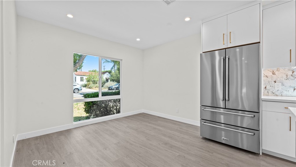 1230 Spazier Avenue Property Photo 17