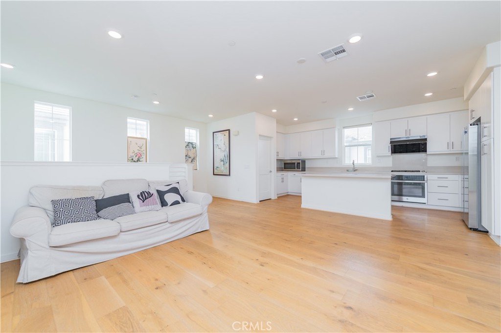8255 Garden Park Property Photo 4