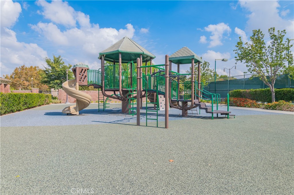 8255 Garden Park Property Photo 29
