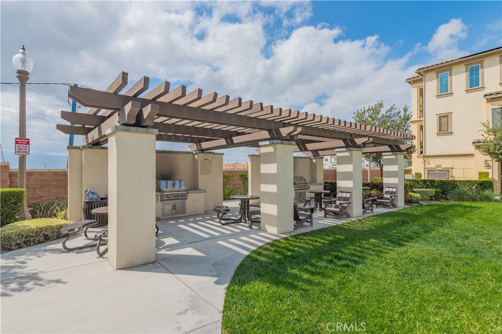8255 Garden Park Property Photo 37