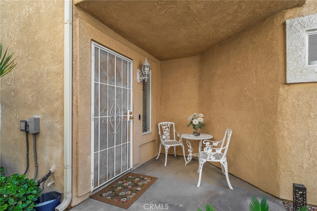 11809 Alabaster Court Property Photo 3