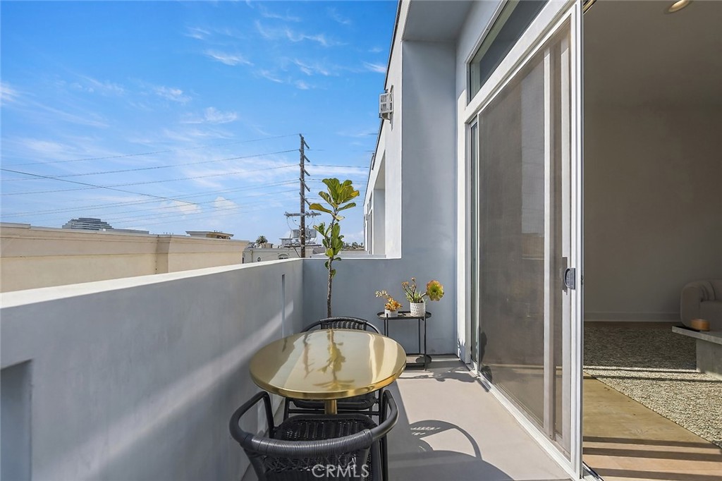 900 S Westgate Ph4 Property Photo 5