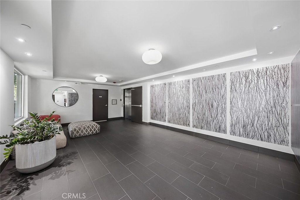 900 S Westgate Ph4 Property Photo 27