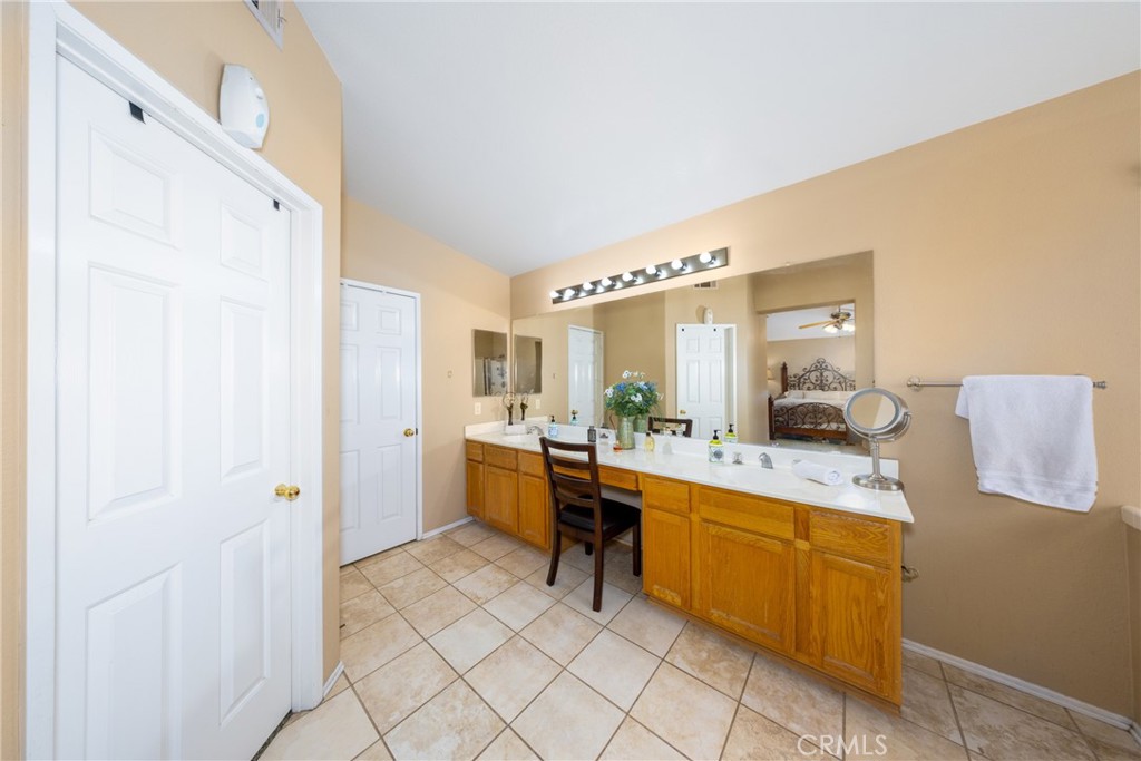 14549 Vancouver Property Photo 28