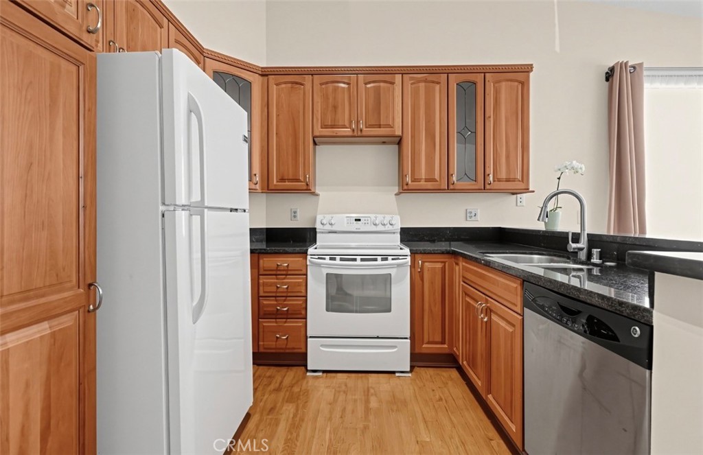 2486 Pleasant Way B Property Photo 4
