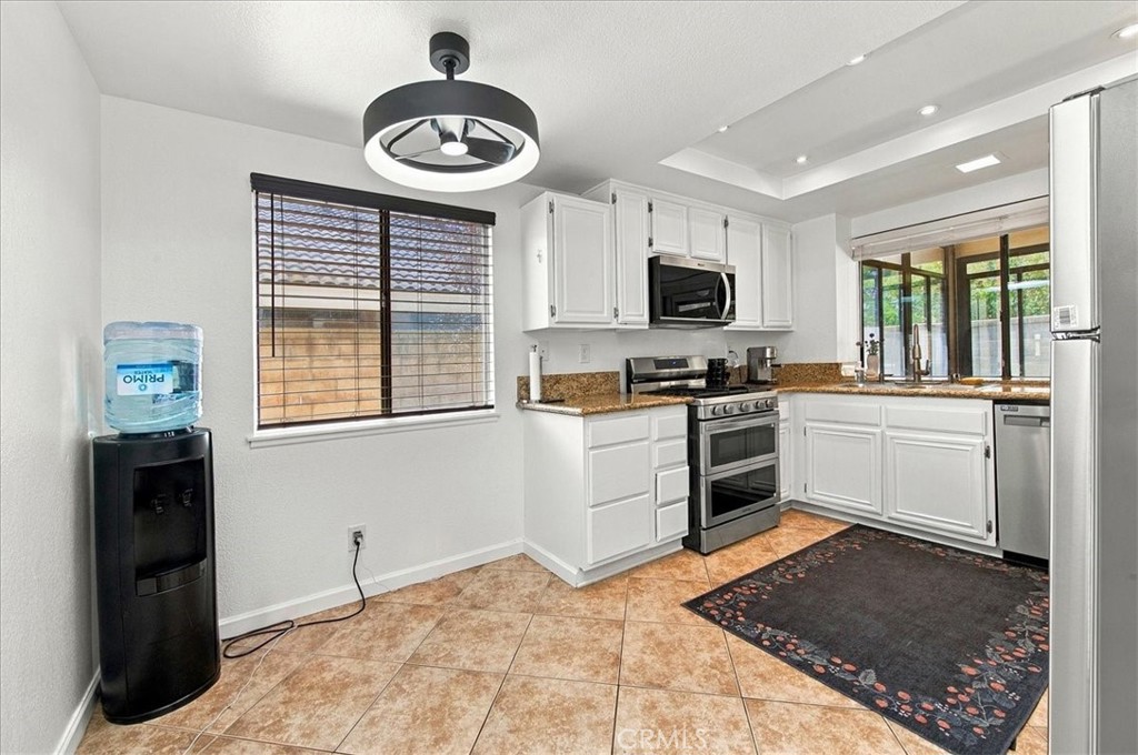 7676 Cardiff Property Photo 14