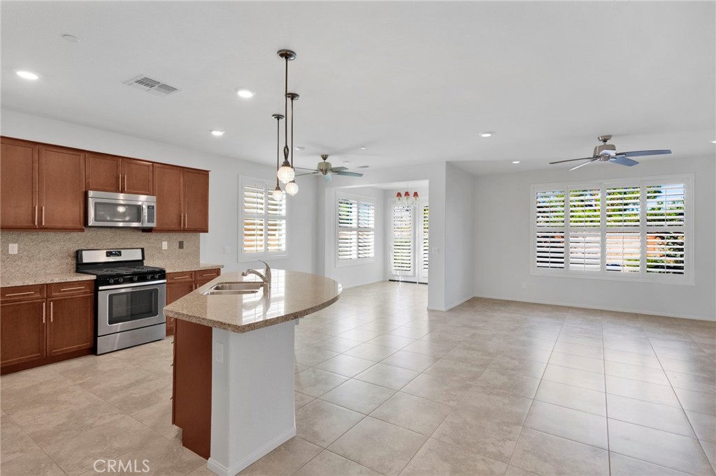 11351 Camden Street Property Photo 4