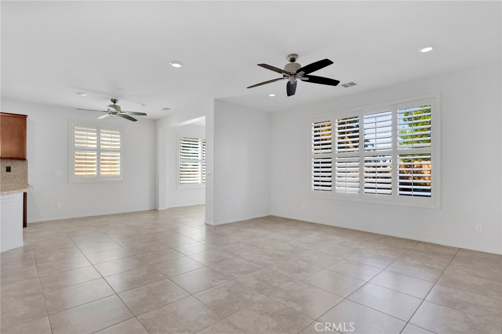 11351 Camden Street Property Photo 6